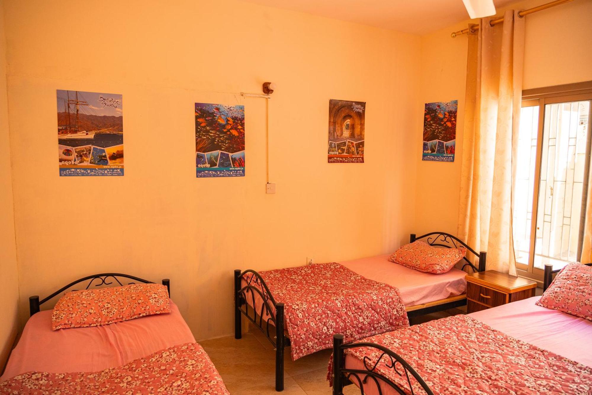 Хостел Extra Traveller Акаба Экстерьер фото